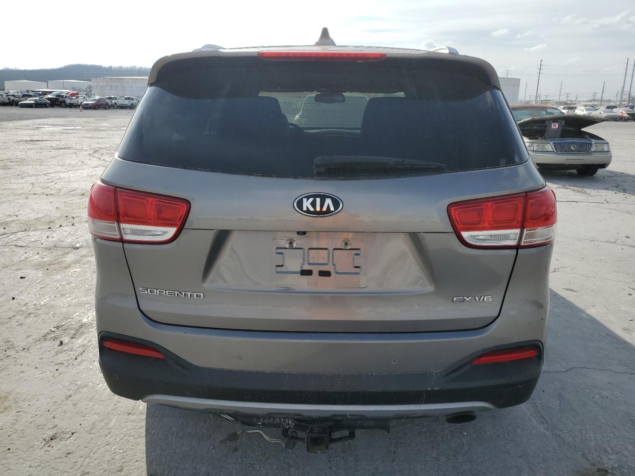 Photo 5 VIN: 5XYPH4A56HG307011 - KIA SORENTO 