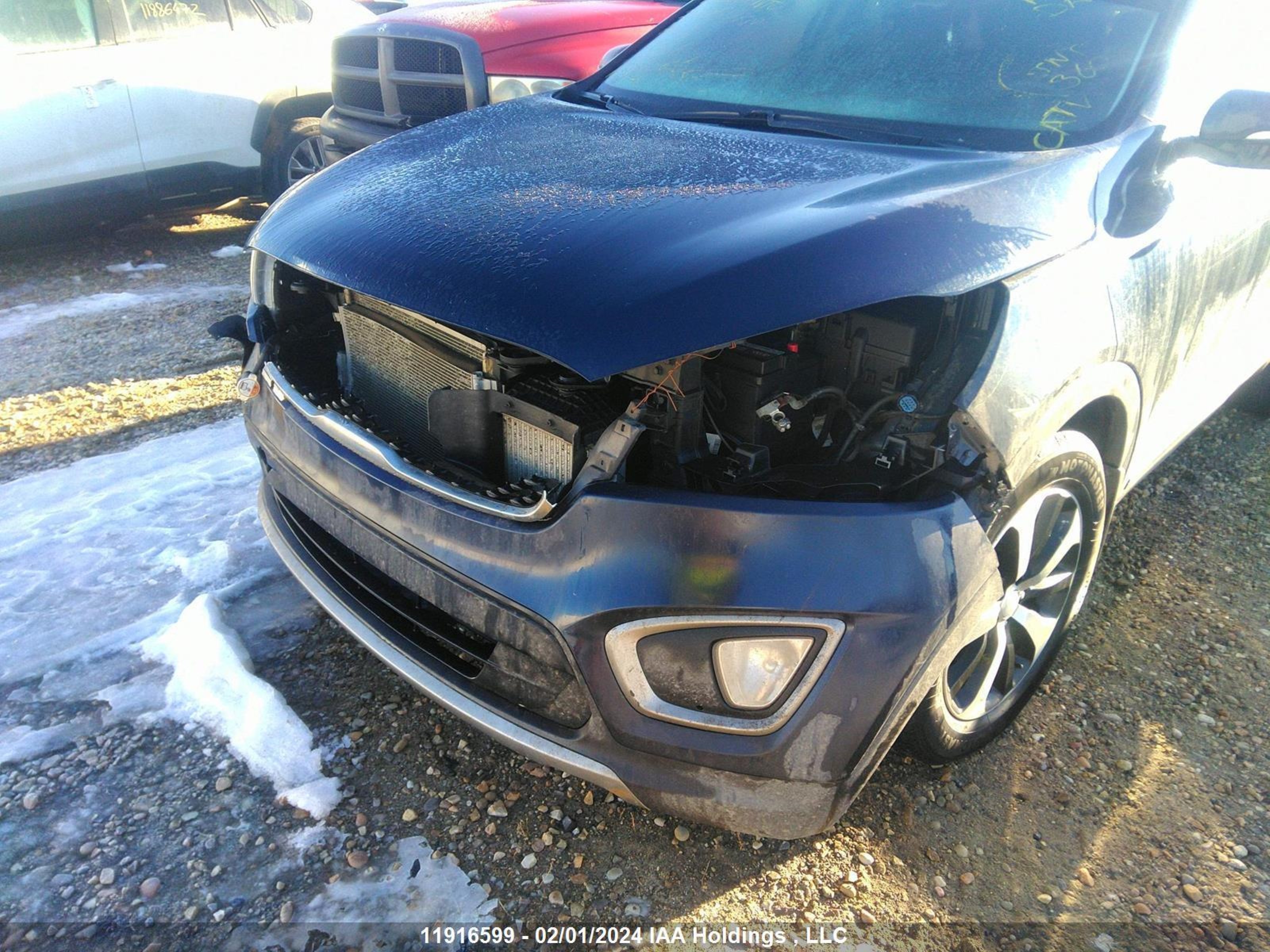 Photo 5 VIN: 5XYPHDA10GG075338 - KIA SORENTO 