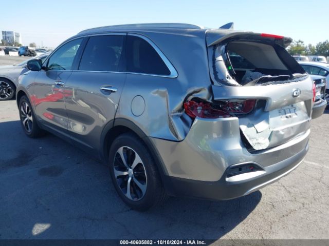 Photo 2 VIN: 5XYPHDA1XHG296768 - KIA SORENTO 