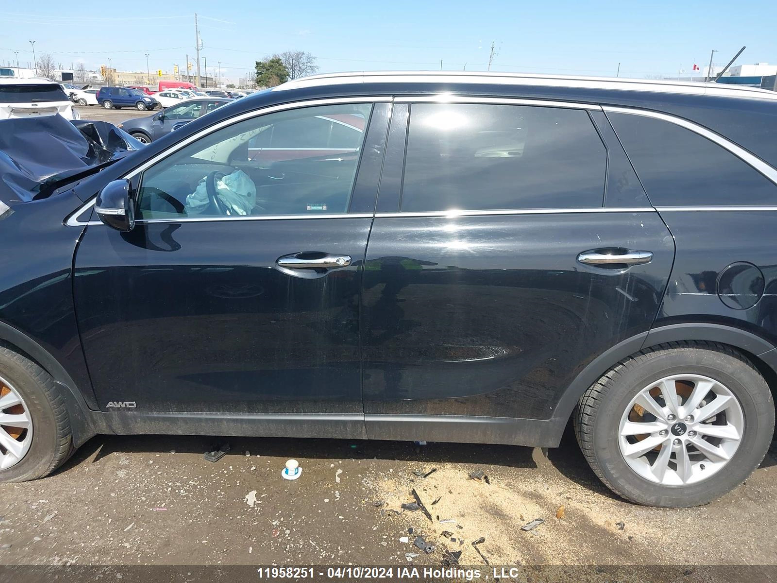 Photo 13 VIN: 5XYPHDA39KG588646 - KIA SORENTO 