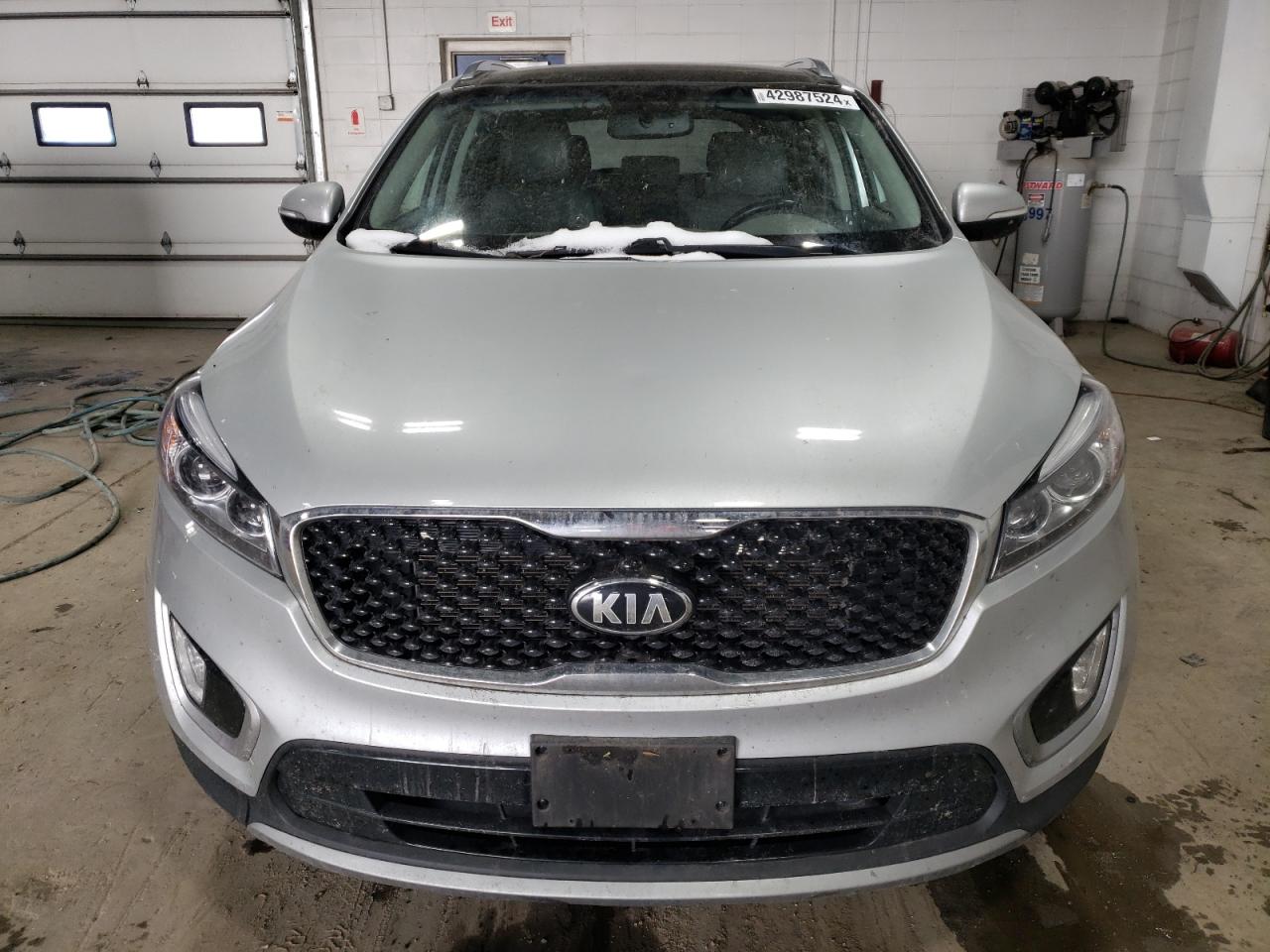 Photo 4 VIN: 5XYPHDA51GG173720 - KIA SORENTO 