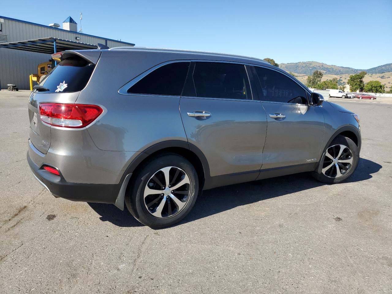 Photo 2 VIN: 5XYPHDA53HG237855 - KIA SORENTO 