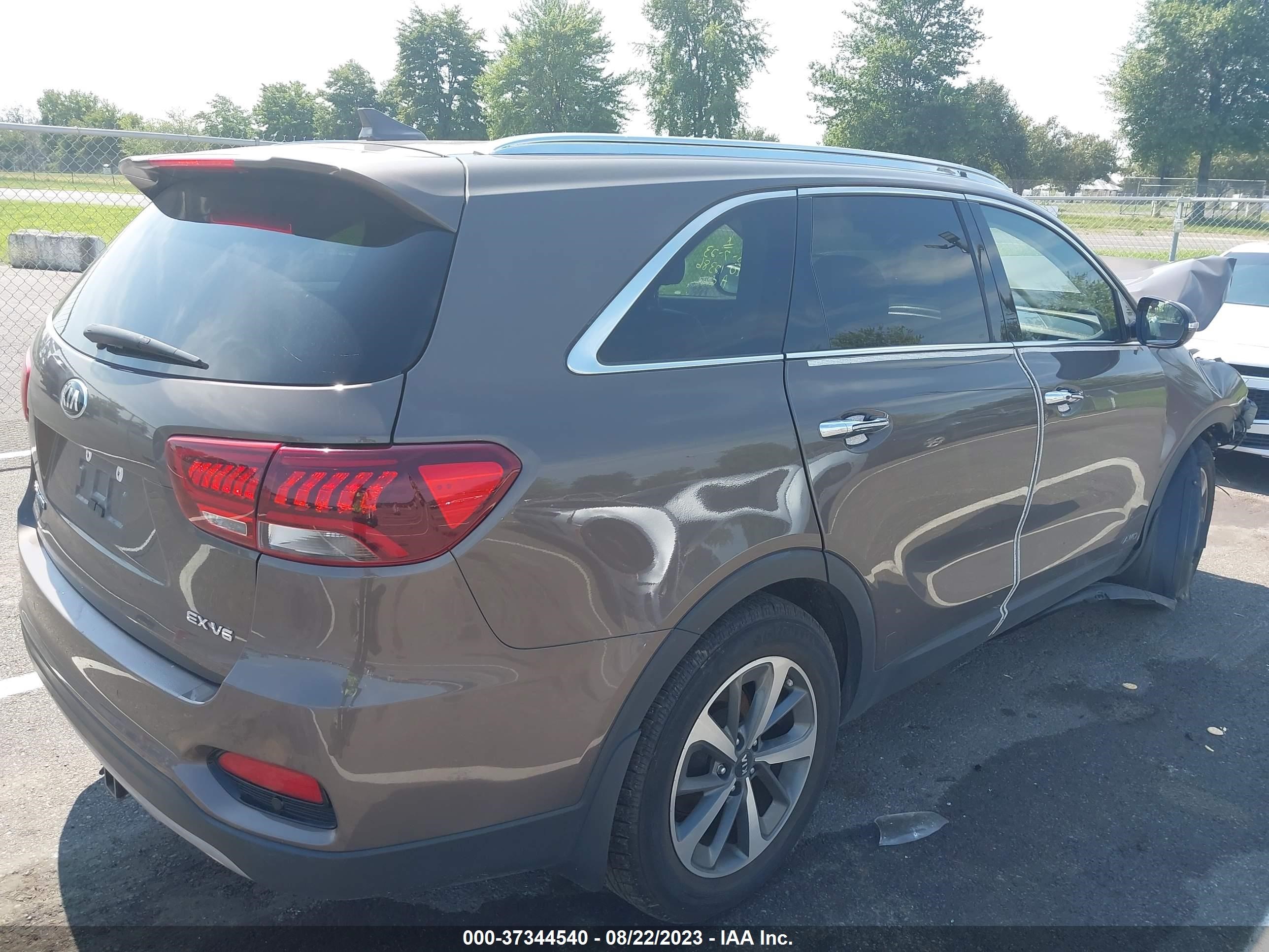 Photo 3 VIN: 5XYPHDA54KG452491 - KIA SORENTO 