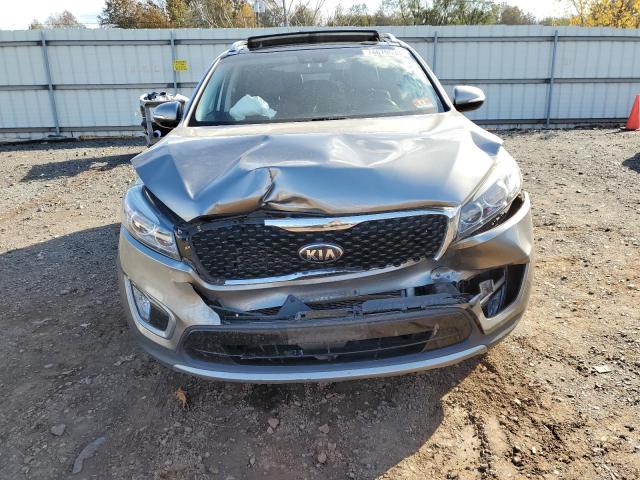 Photo 4 VIN: 5XYPHDA55GG077752 - KIA SORENTO 