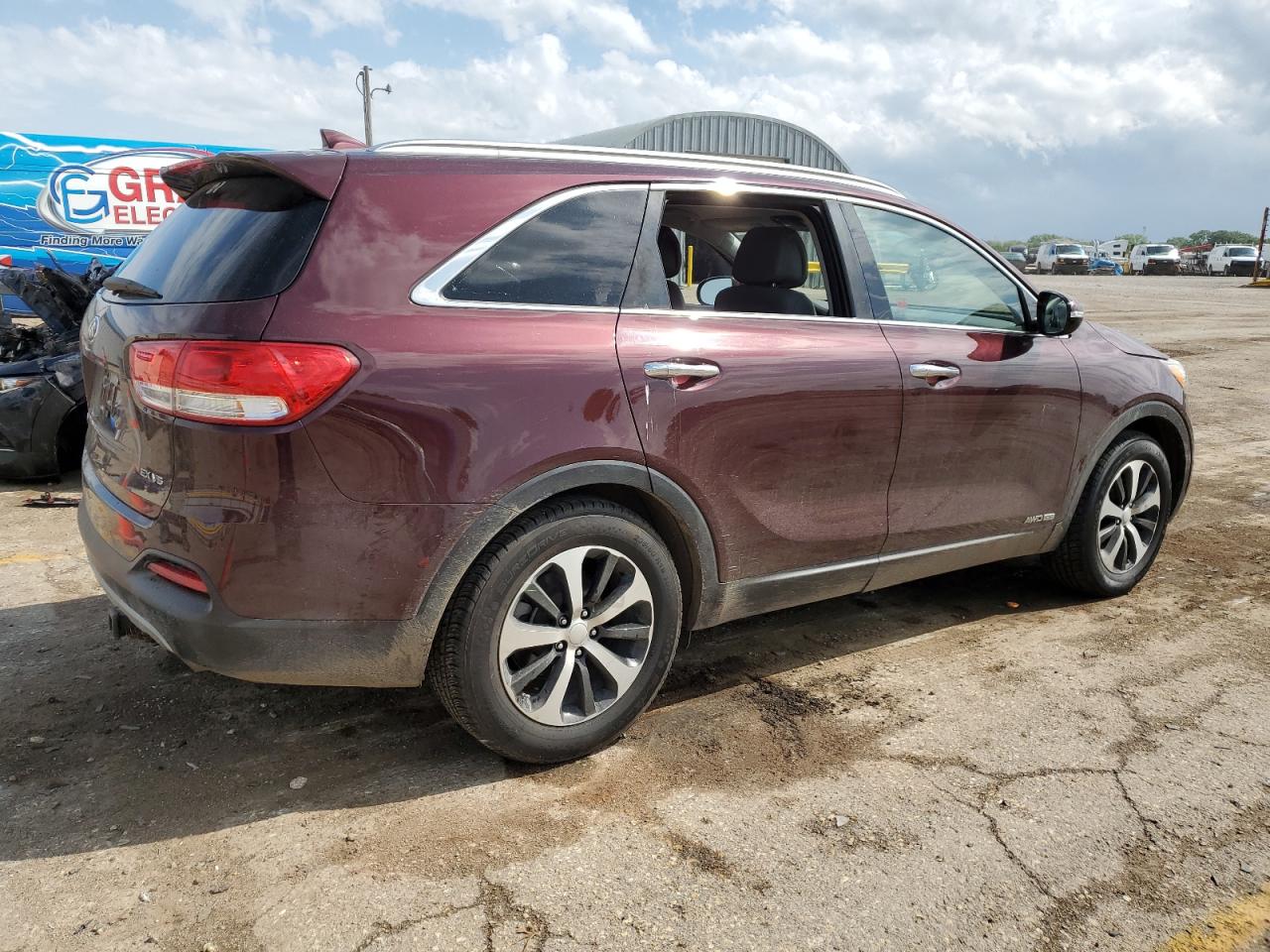 Photo 2 VIN: 5XYPHDA55GG134371 - KIA SORENTO 