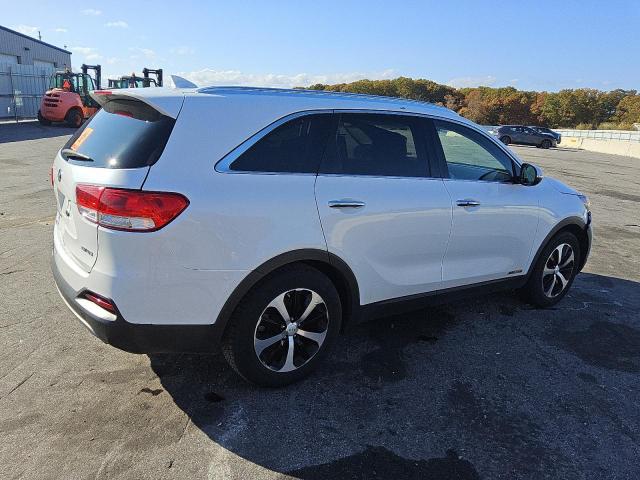 Photo 2 VIN: 5XYPHDA58GG158986 - KIA SORENTO EX 