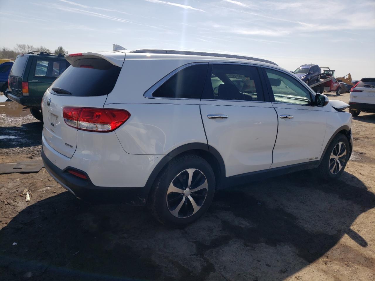 Photo 2 VIN: 5XYPHDA59HG204388 - KIA SORENTO 