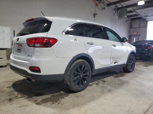 Photo 2 VIN: 5XYPHDA5XLG679394 - KIA SORENTO EX 