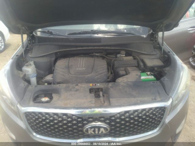 Photo 9 VIN: 5XYPK4A50GG164881 - KIA SORENTO 