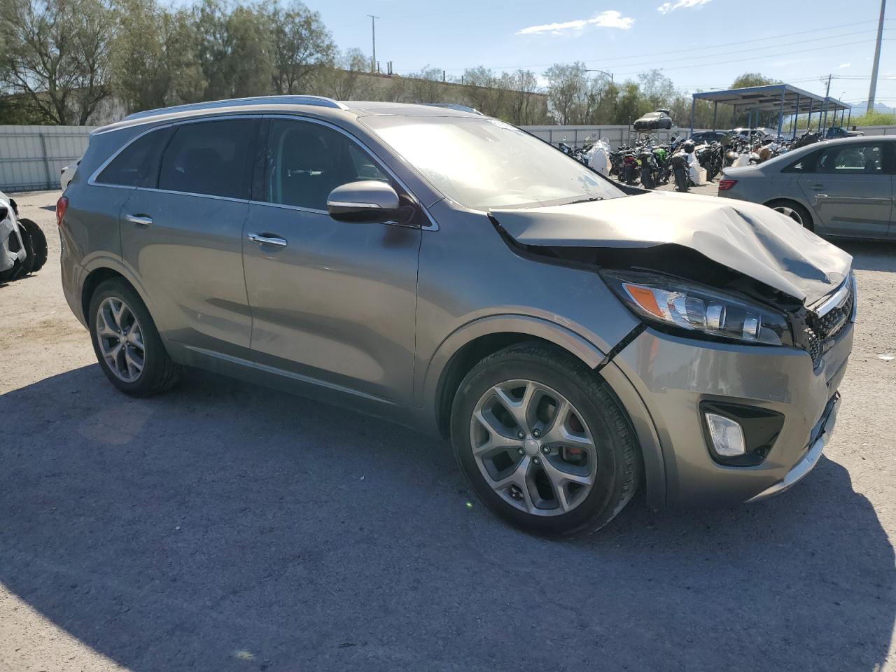 Photo 3 VIN: 5XYPK4A58JG348893 - KIA SORENTO 