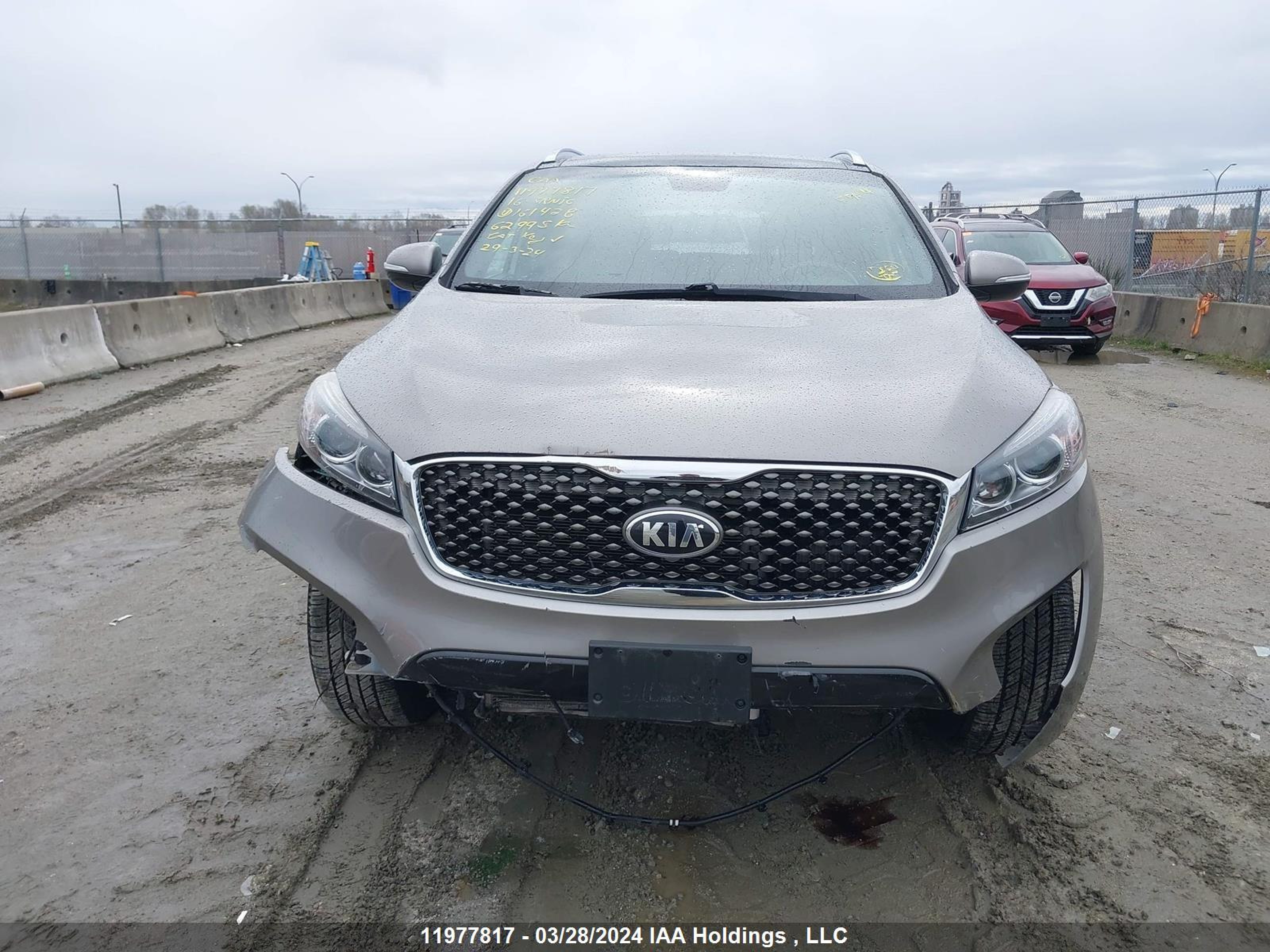 Photo 11 VIN: 5XYPKDA12GG161428 - KIA SORENTO 