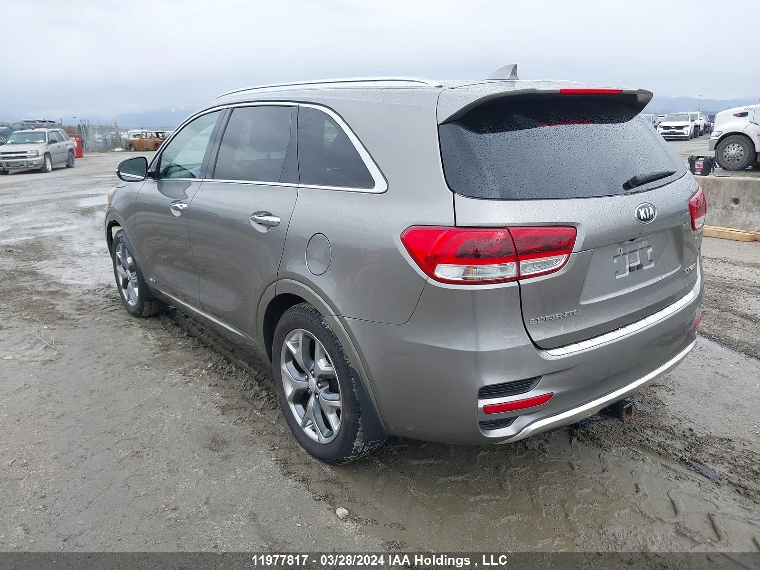 Photo 2 VIN: 5XYPKDA12GG161428 - KIA SORENTO 