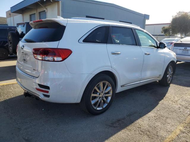 Photo 2 VIN: 5XYPKDA50HG314585 - KIA SORENTO SX 