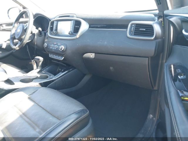 Photo 4 VIN: 5XYPKDA51JG363929 - KIA SORENTO 