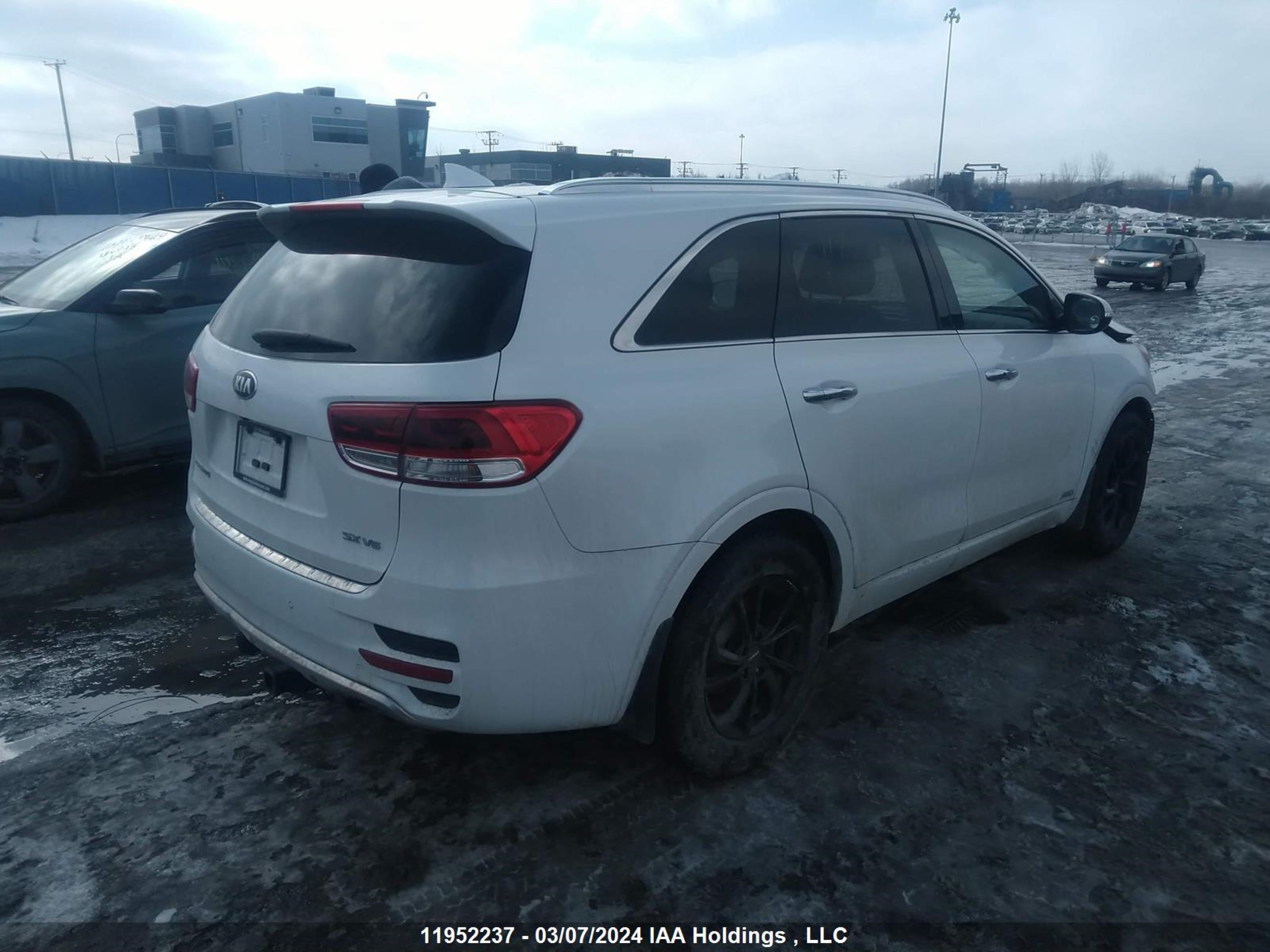 Photo 3 VIN: 5XYPKDA52GG174053 - KIA SORENTO 