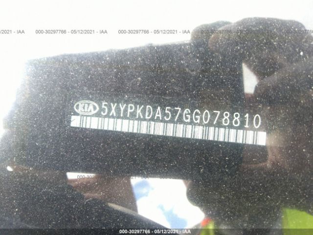 Photo 8 VIN: 5XYPKDA57GG078810 - KIA SORENTO 