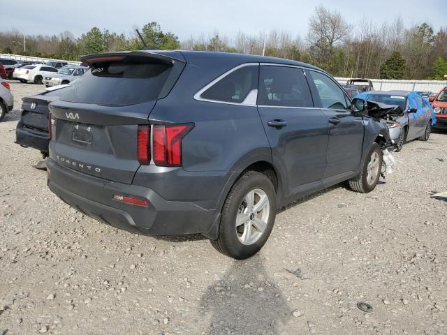 Photo 2 VIN: 5XYRG4LC1NG117622 - KIA SORENTO LX 