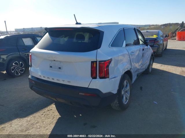 Photo 3 VIN: 5XYRG4LC1NG134369 - KIA SORENTO 