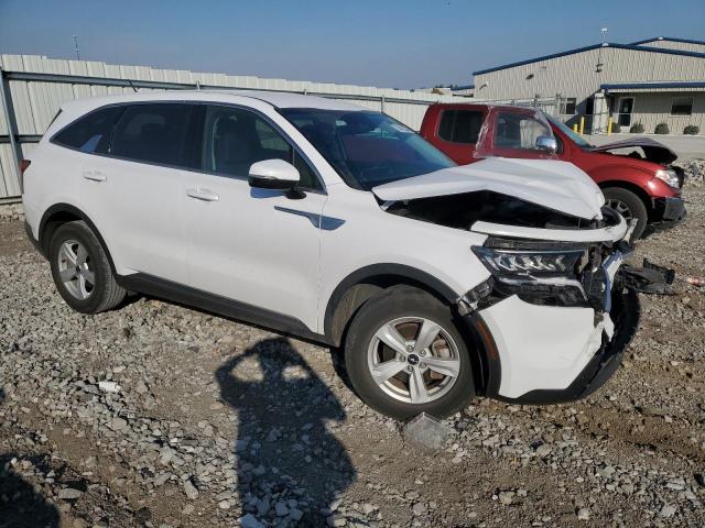 Photo 3 VIN: 5XYRG4LC2NG109884 - KIA SORENTO LX 