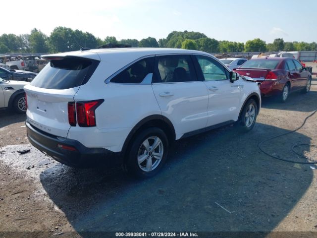 Photo 3 VIN: 5XYRG4LC2NG137569 - KIA SORENTO 