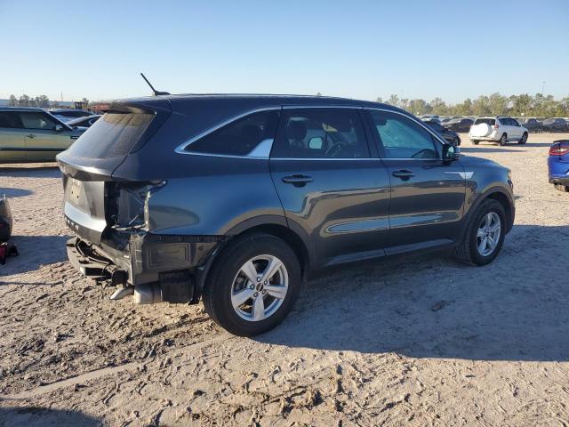 Photo 2 VIN: 5XYRG4LC3NG137015 - KIA SORENTO LX 