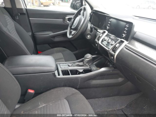 Photo 4 VIN: 5XYRG4LC4NG138299 - KIA SORENTO 