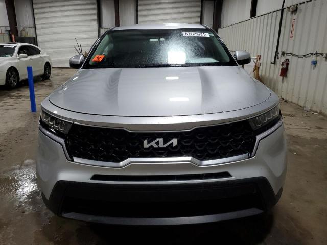 Photo 4 VIN: 5XYRG4LC7NG092189 - KIA SORENTO LX 