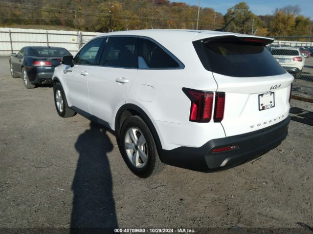 Photo 2 VIN: 5XYRG4LC7NG097277 - KIA SORENTO 