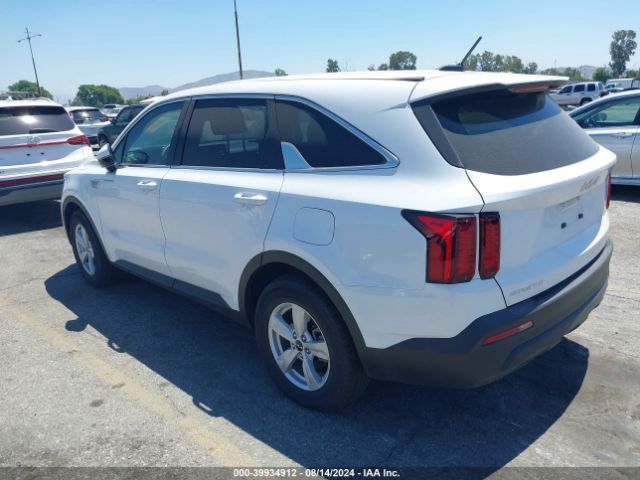 Photo 2 VIN: 5XYRG4LC7PG200684 - KIA SORENTO 