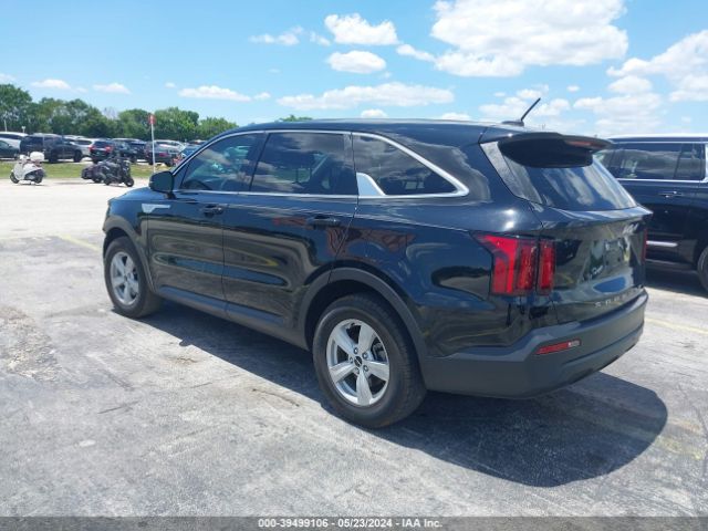 Photo 2 VIN: 5XYRG4LC8NG144350 - KIA SORENTO 