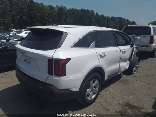 Photo 3 VIN: 5XYRG4LCXNG132121 - KIA SORENTO 