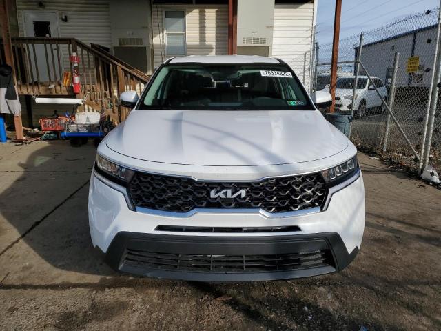 Photo 4 VIN: 5XYRGDLC3NG114219 - KIA SORENTO LX 