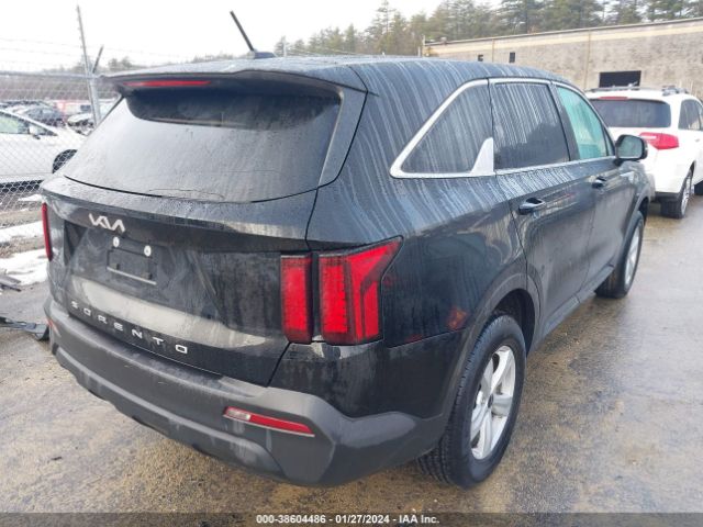 Photo 3 VIN: 5XYRGDLC9NG158404 - KIA SORENTO 