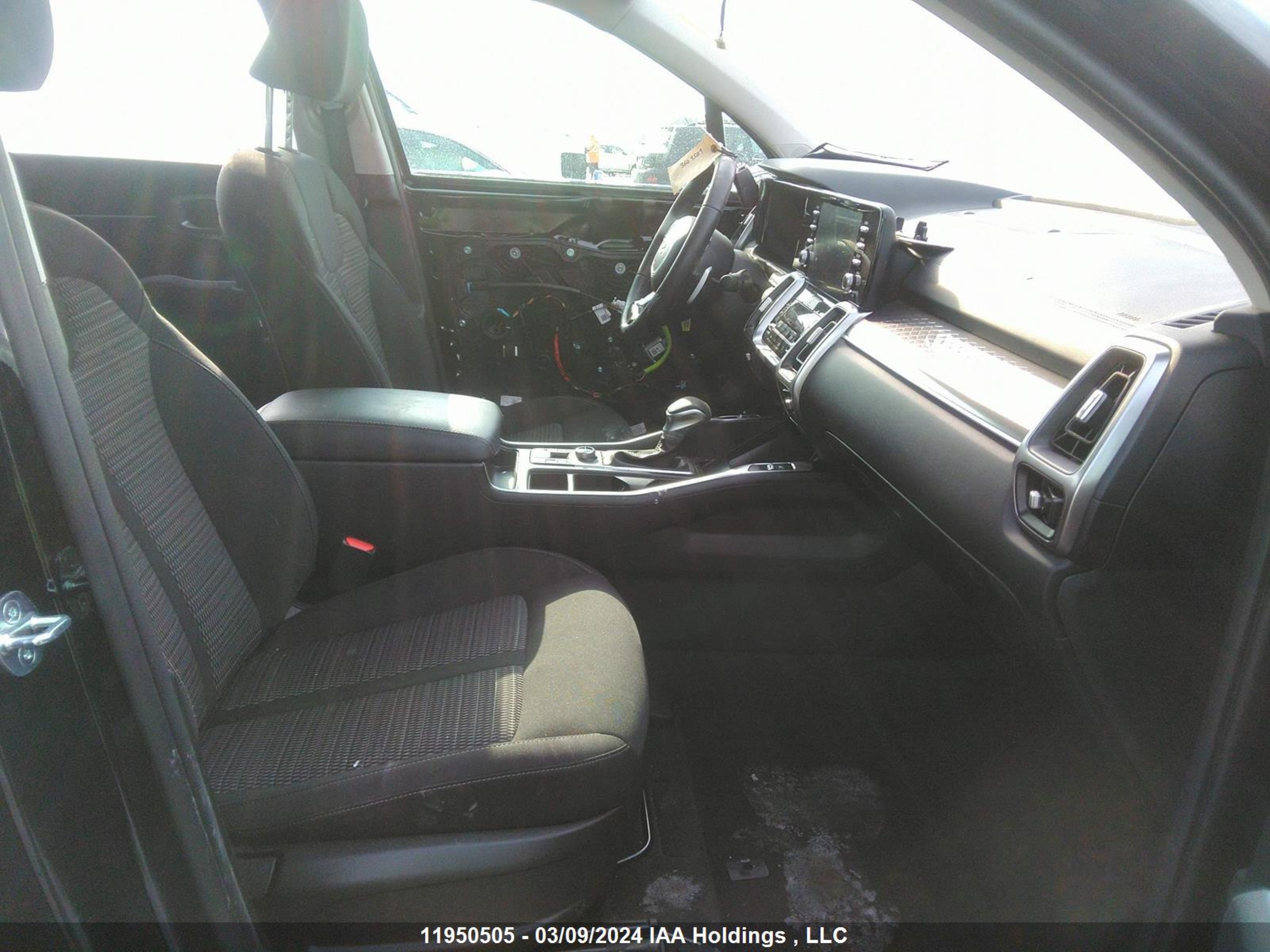 Photo 4 VIN: 5XYRGDLF8PG188006 - KIA SORENTO 