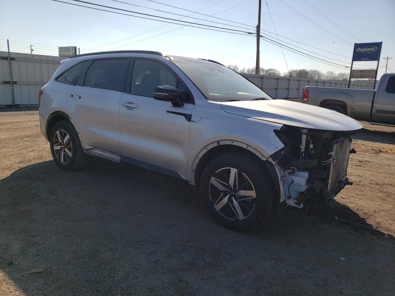 Photo 3 VIN: 5XYRH4LF0MG033328 - KIA SORENTO 