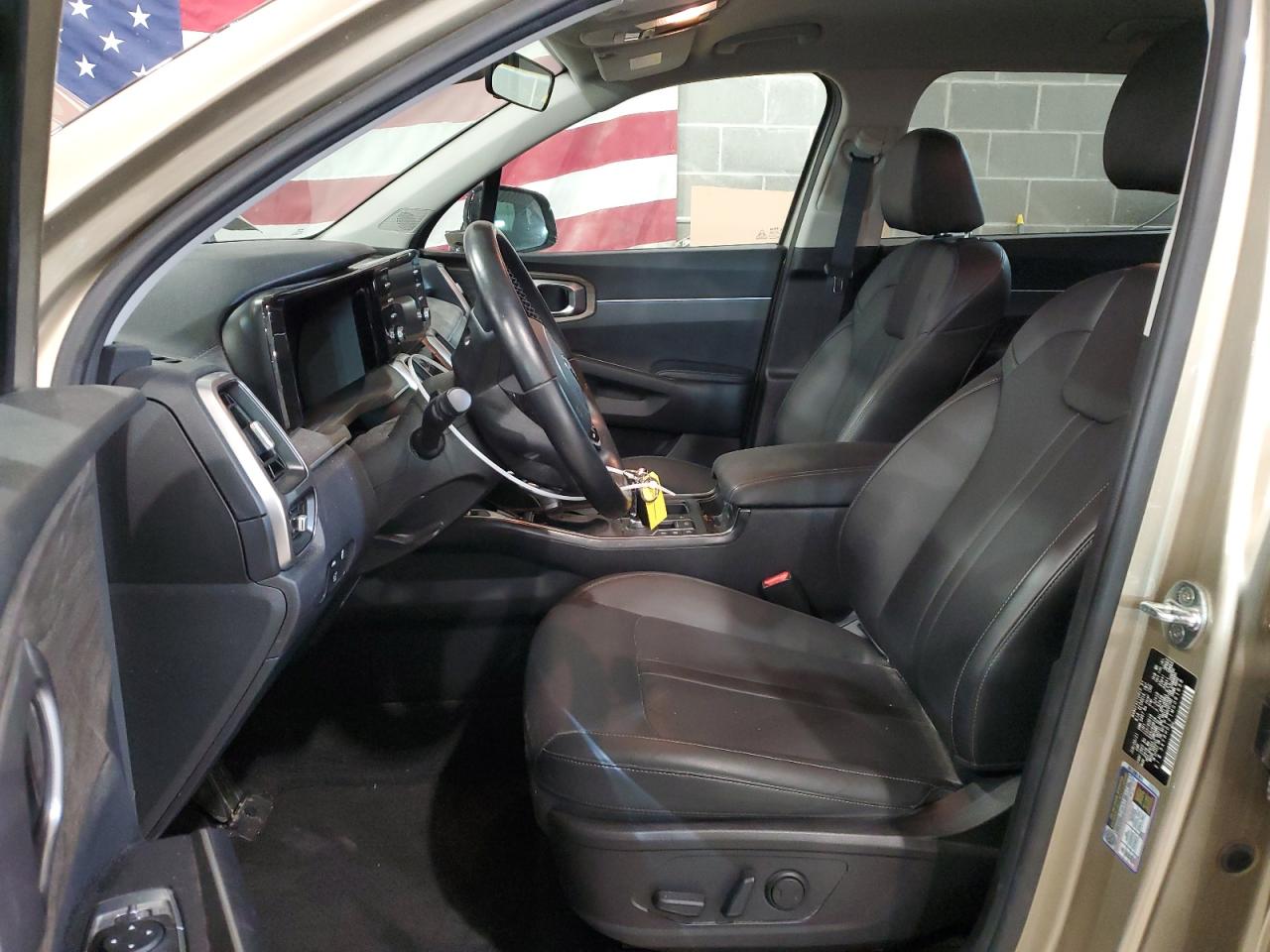 Photo 6 VIN: 5XYRHDLF1MG061638 - KIA SORENTO 