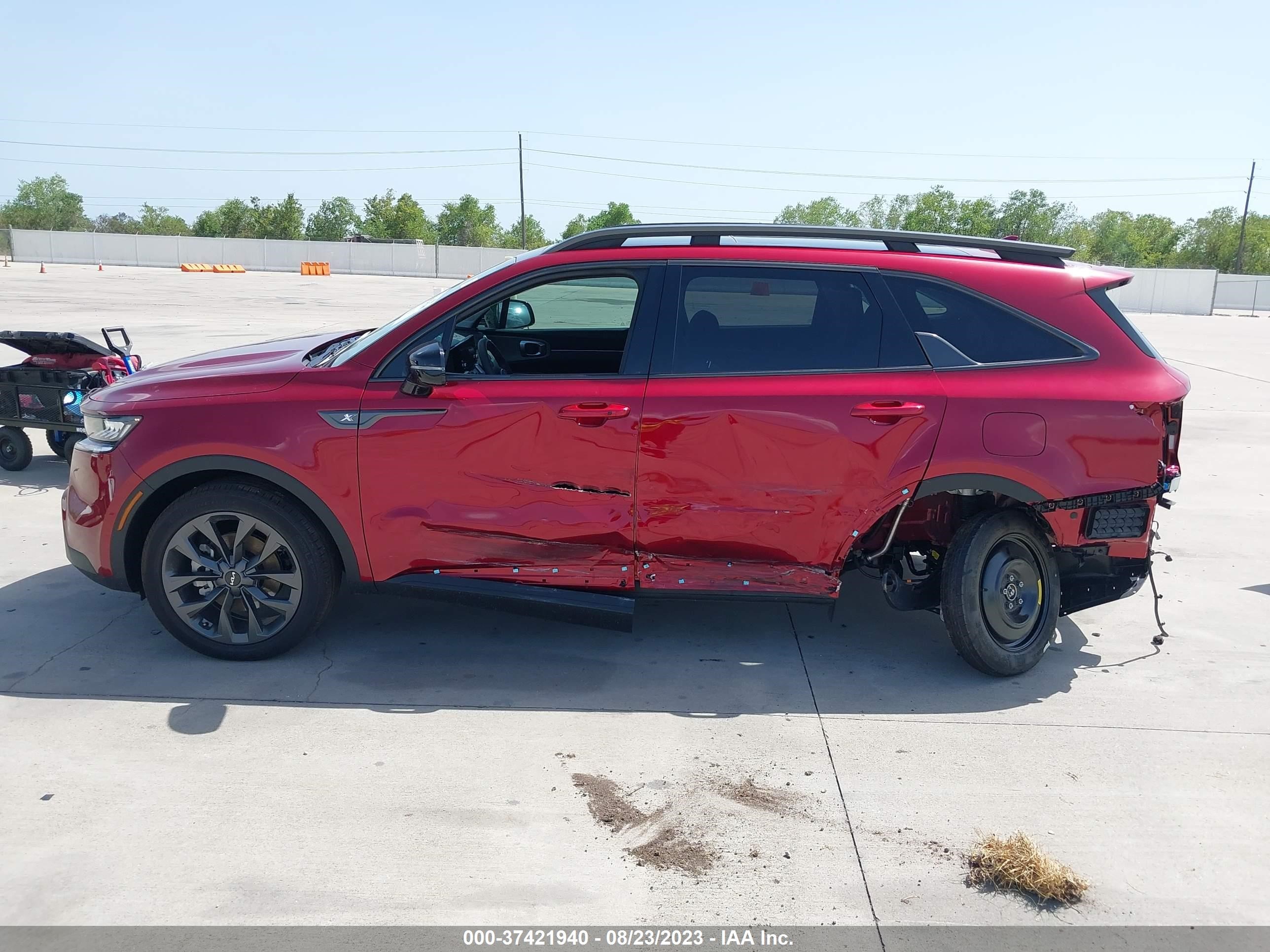 Photo 14 VIN: 5XYRHDLF1PG212868 - KIA SORENTO 