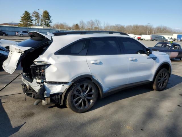 Photo 2 VIN: 5XYRHDLF7NG138515 - KIA SORENTO EX 