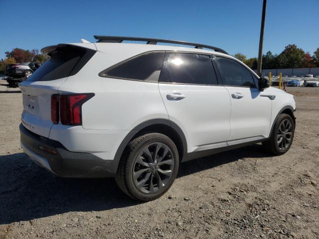 Photo 2 VIN: 5XYRHDLF9NG115141 - KIA SORENTO EX 