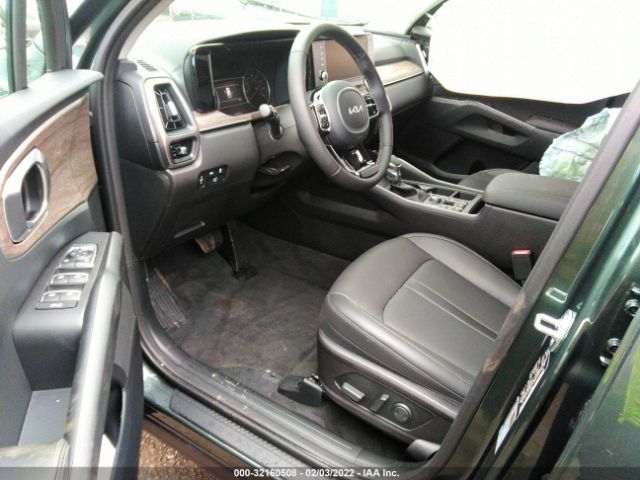 Photo 4 VIN: 5XYRHDLFXNG087916 - KIA SORENTO 