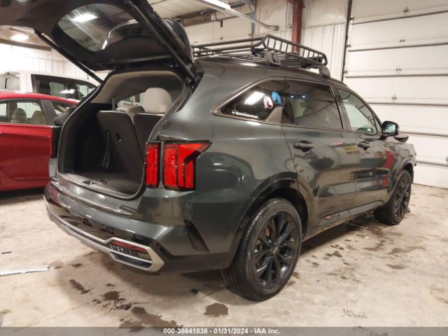 Photo 3 VIN: 5XYRK4LF0NG130323 - KIA SORENTO 