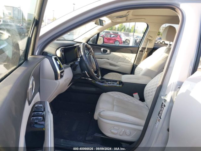 Photo 4 VIN: 5XYRK4LF5NG104316 - KIA SORENTO 