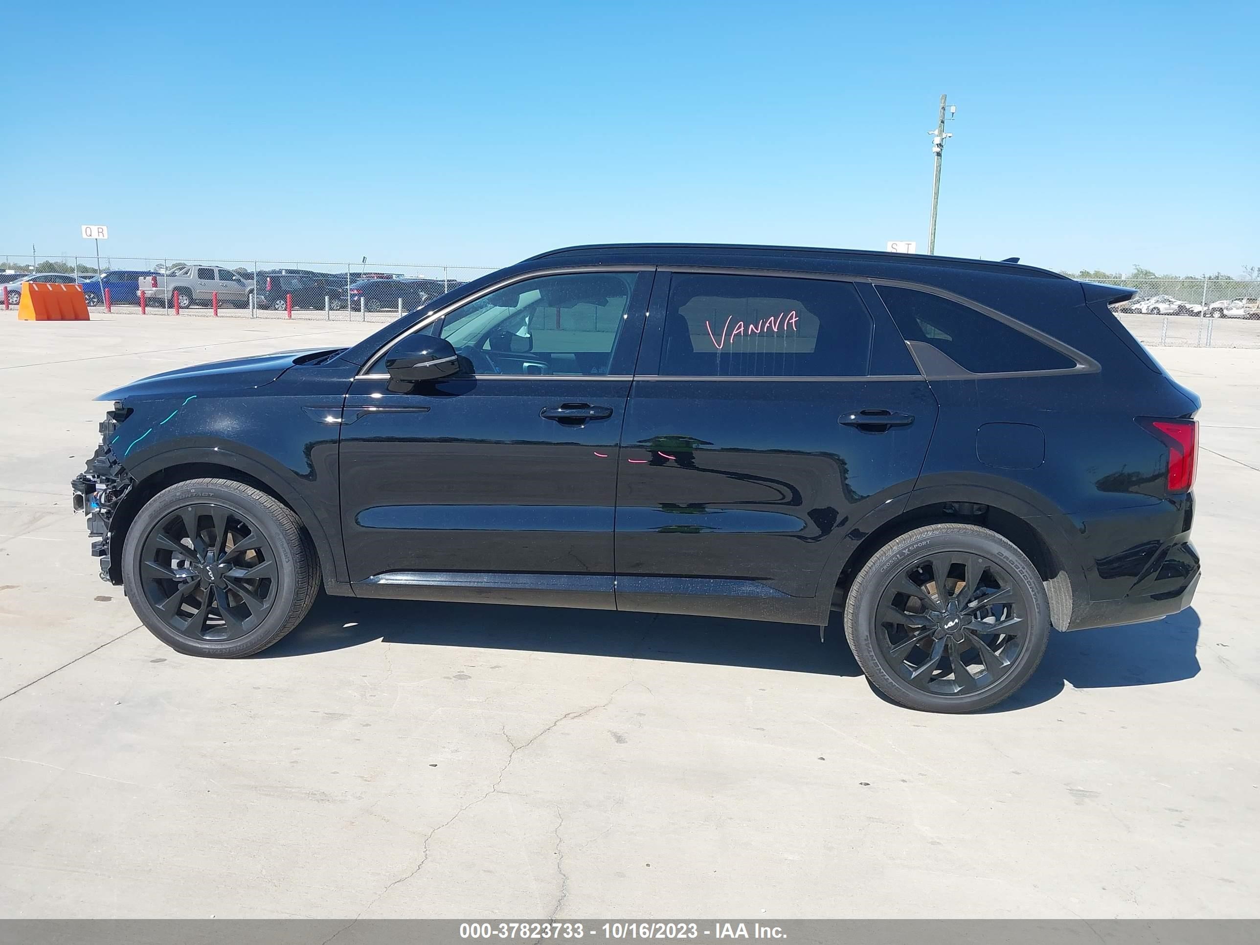 Photo 14 VIN: 5XYRK4LF5NG152995 - KIA SORENTO 