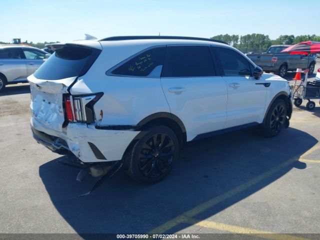 Photo 3 VIN: 5XYRK4LF8MG057586 - KIA SORENTO 