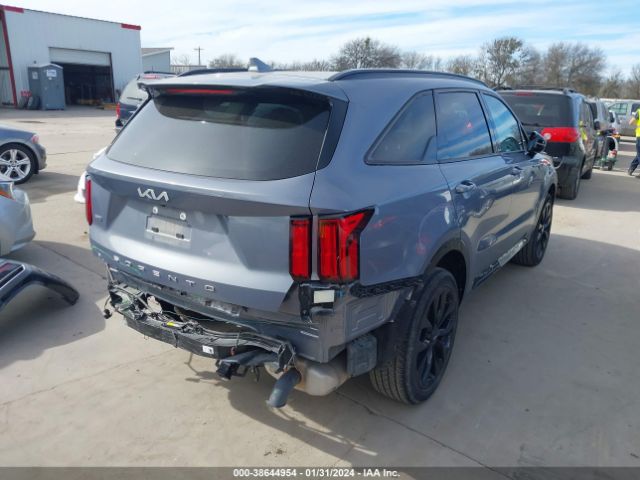 Photo 3 VIN: 5XYRKDLF3NG081389 - KIA SORENTO 