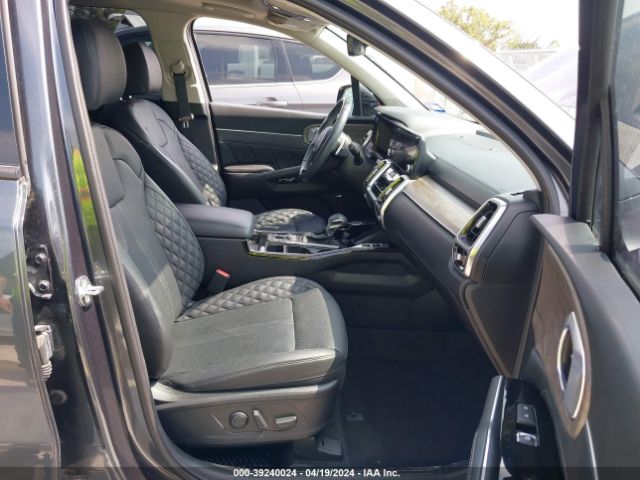 Photo 4 VIN: 5XYRKDLF6NG104972 - KIA SORENTO 