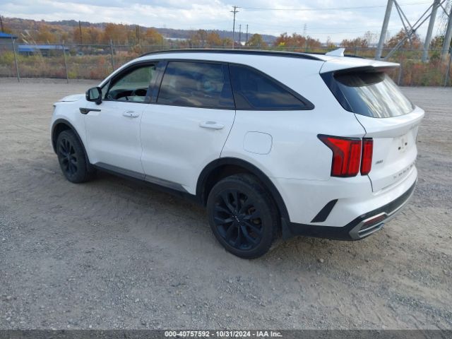 Photo 2 VIN: 5XYRKDLF7NG076034 - KIA SORENTO 