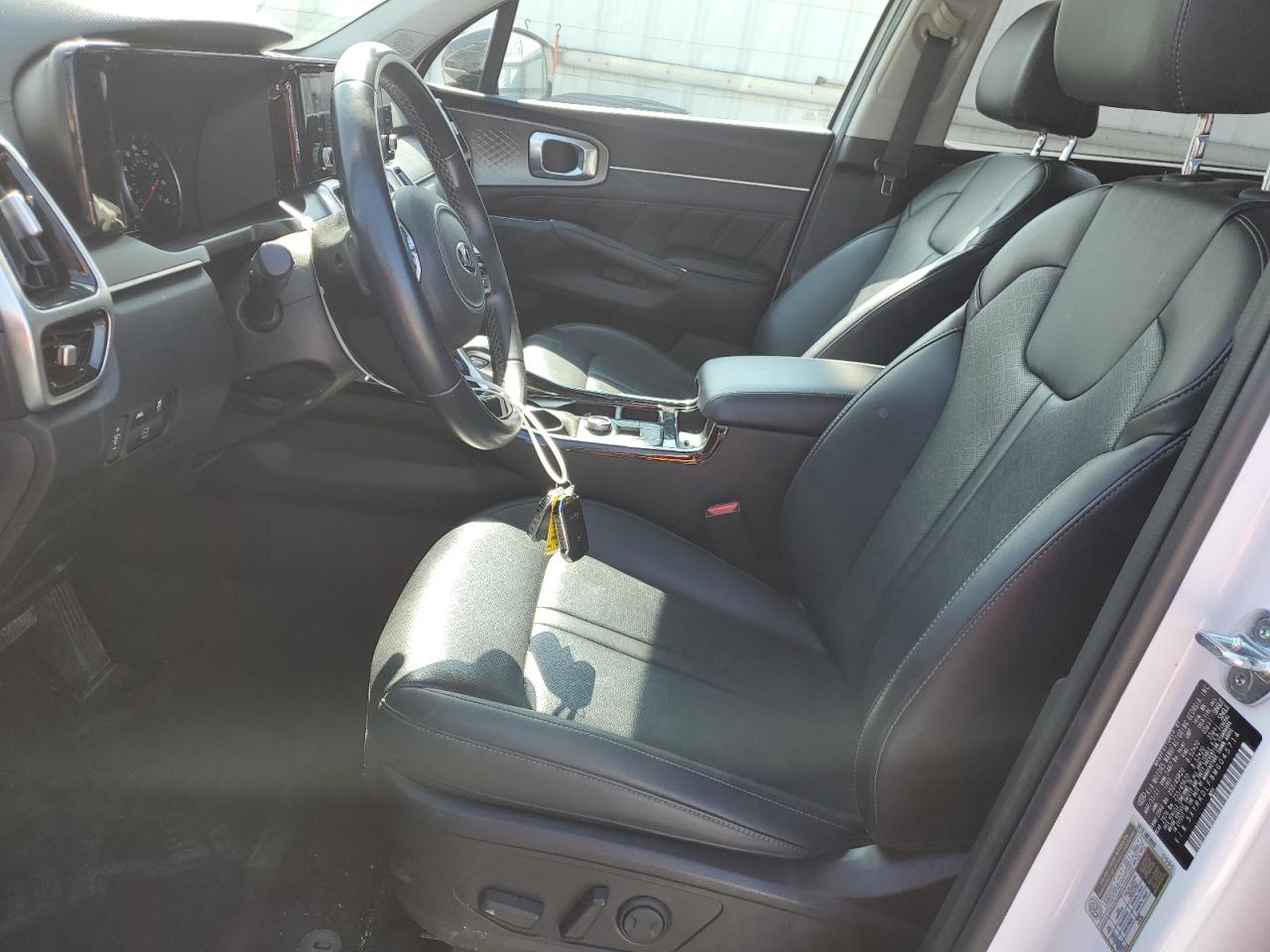 Photo 6 VIN: 5XYRKDLF8MG045714 - KIA SORENTO 