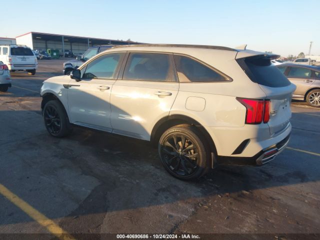 Photo 2 VIN: 5XYRKDLF8NG094767 - KIA SORENTO 