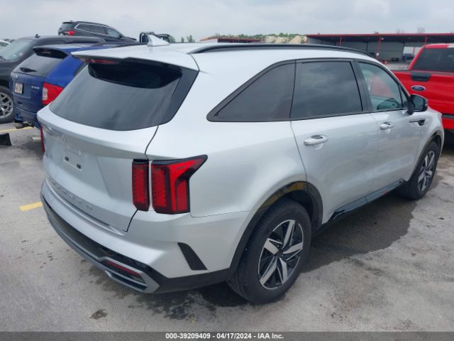 Photo 3 VIN: 5XYRL4LC5NG137786 - KIA SORENTO 